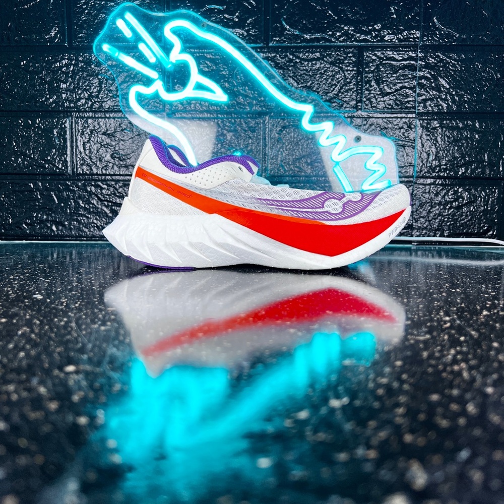 Saucony Endorphin Pro 4 Women’s Marathon Running Carbon Plated Shoes White - 8